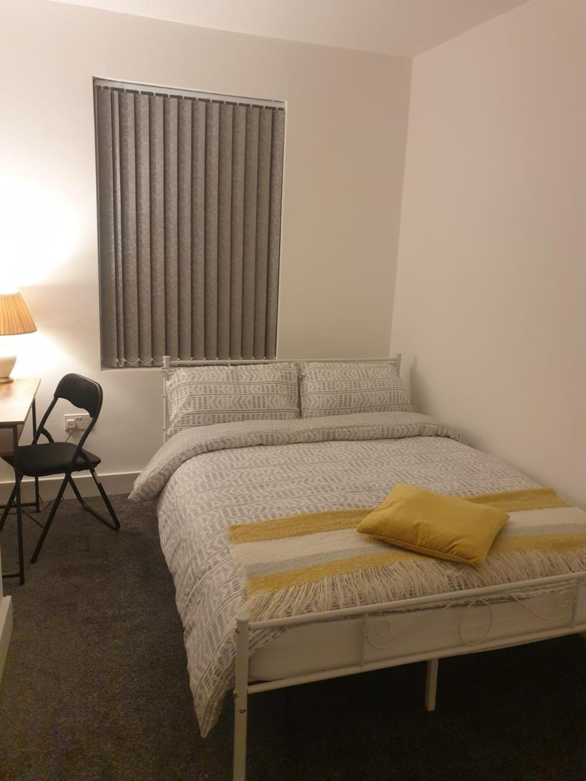 Sweet Dreams 2 Hotel Luton  Ngoại thất bức ảnh